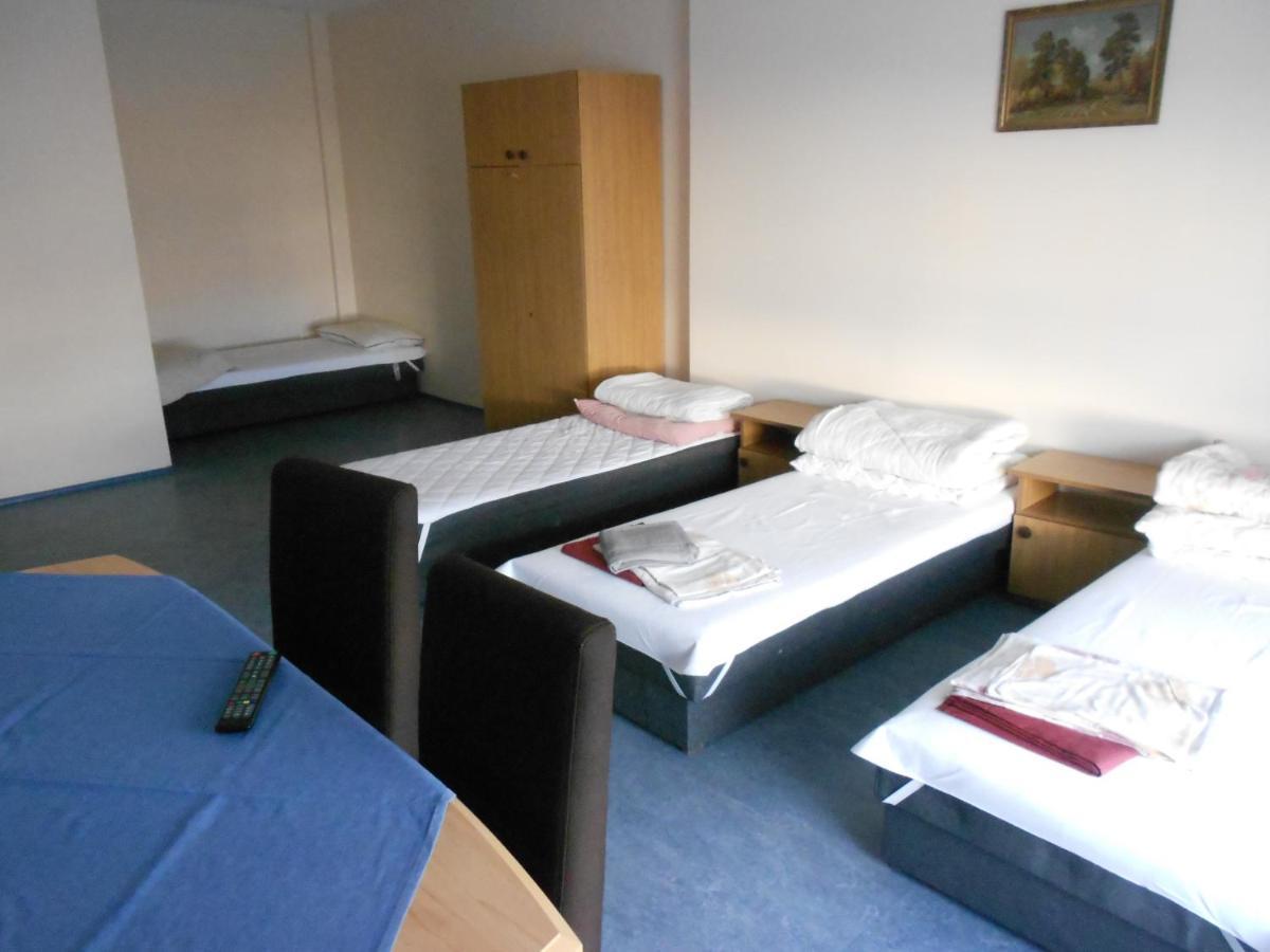 Hostel "Na Bocianowie" 비드고슈치 외부 사진